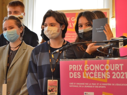 Le prix Goncourt des Lycéens a été attribué à ...